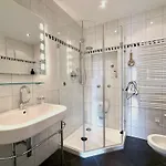 アパート Residenz Am - Exklusive In Erster Reihe Mit Balkon Und Seeblick