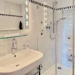 Residenz Am - Exklusive In Erster Reihe Mit Balkon Und Seeblick アパート *